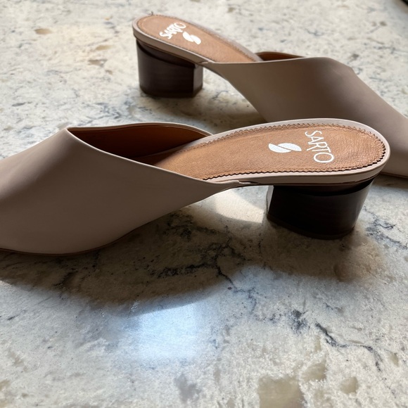 Franco Sarto 2 inch mules - Picture 3 of 3